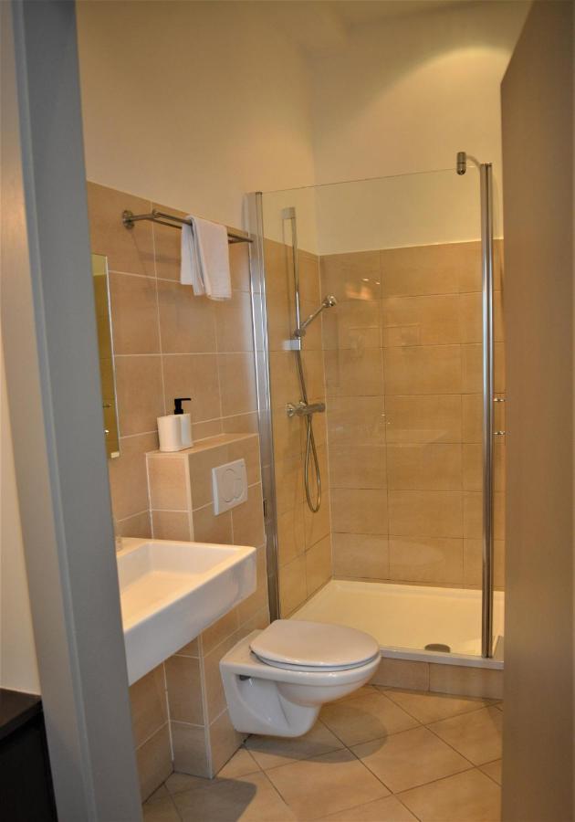 Hotel Mezonvin Anversa Esterno foto